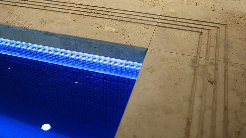 In Pietra - Pool coping